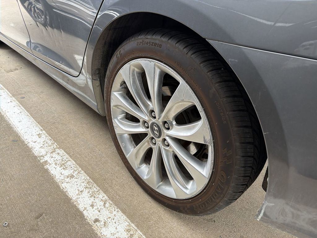 Used 2013 Hyundai Sonata SE image 3