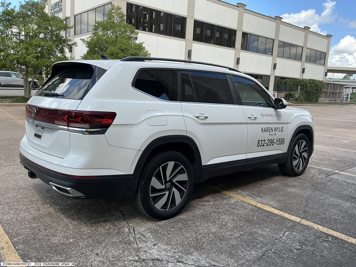 Used 2024 Volkswagen Atlas SE FWD image 5