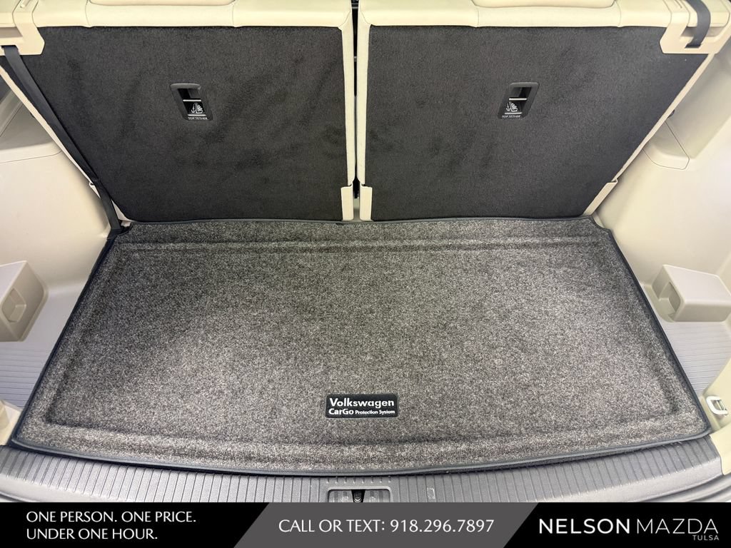 Used 2024 Volkswagen Atlas SEL Premium R-Line AWD/4WD image 40