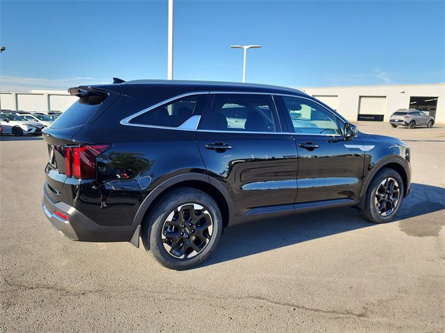 New 2026 Kia Sorento S image 2