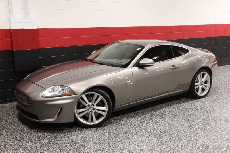 Used 2010 Jaguar XK Coupe RWD image 18