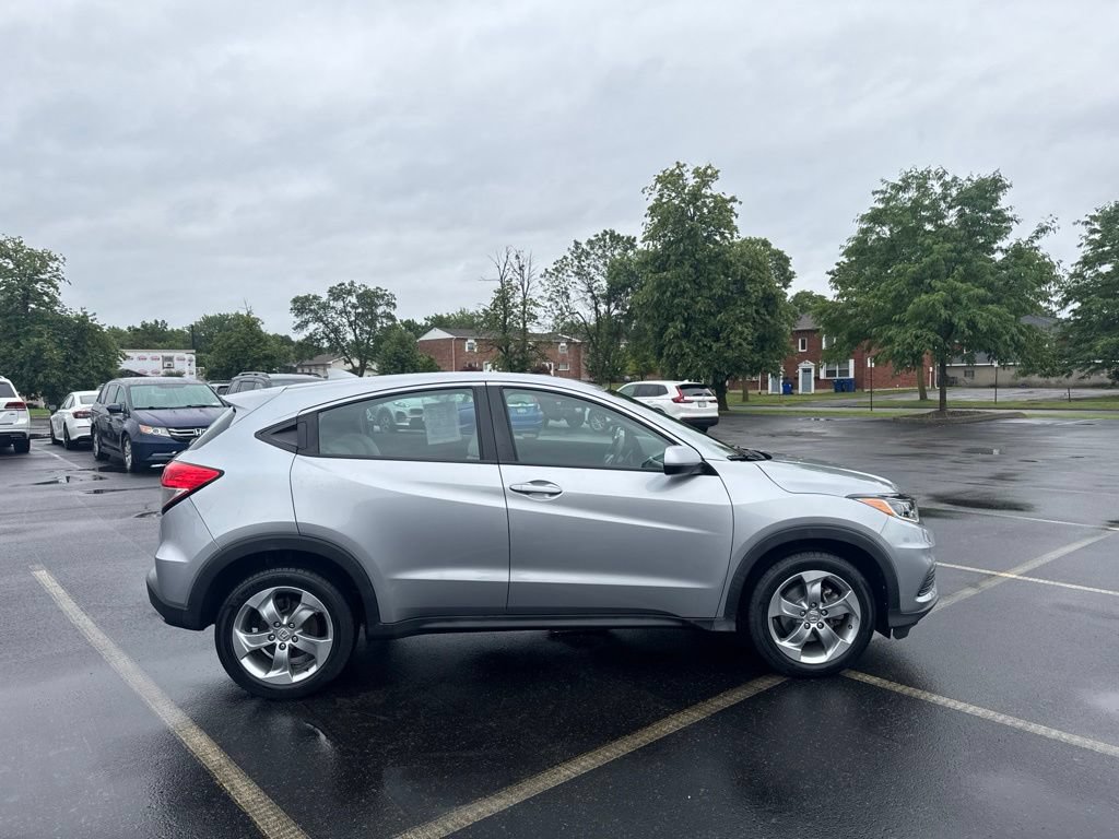 Certified 2019 Honda HR-V LX image 3