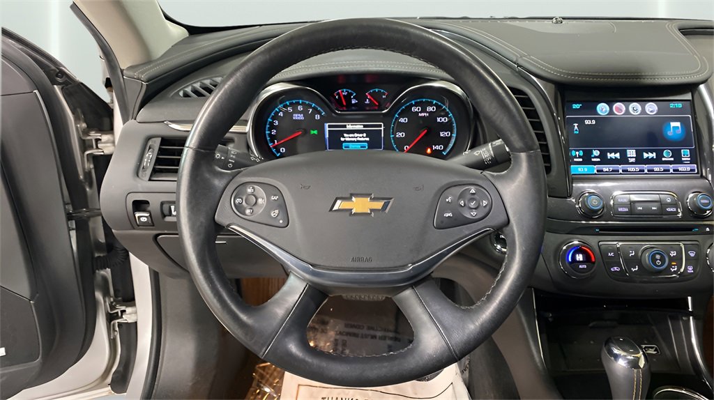 Used 2016 Chevrolet Impala LTZ w/ Enhanced Convenience Package image 29