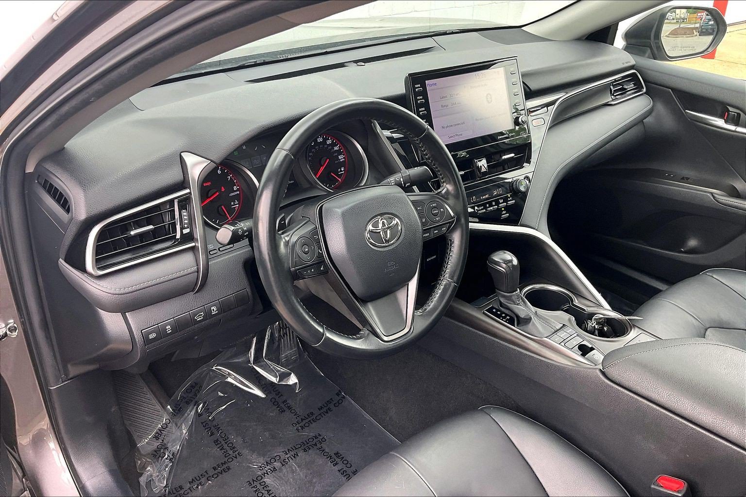 Used 2021 Toyota Camry XSE FWD image 18