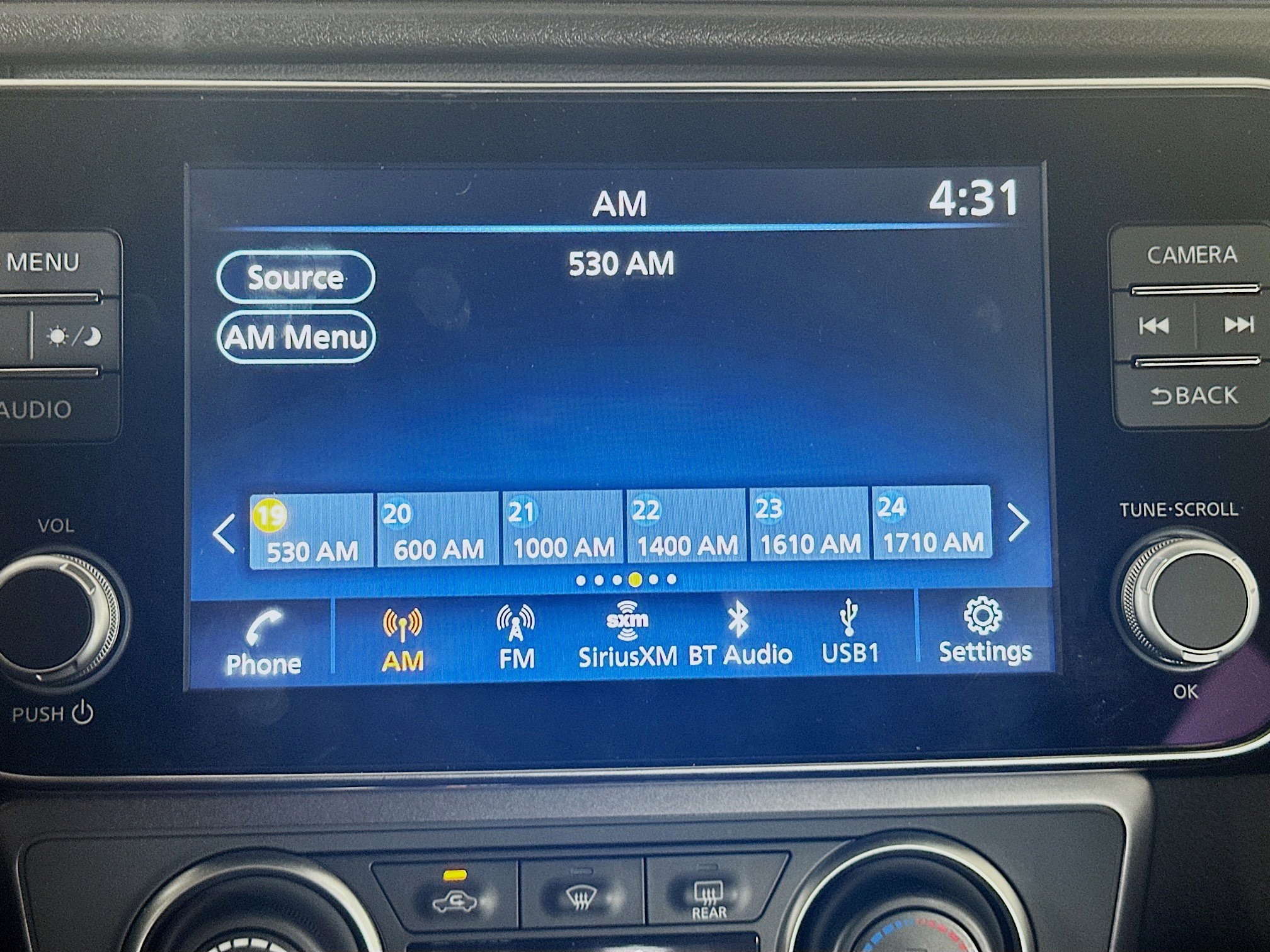 Used 2024 Nissan Leaf S FWD image 21