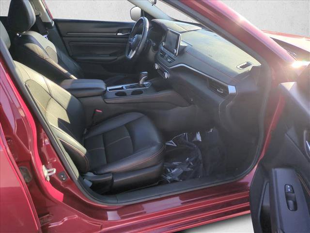 Used 2021 Nissan Altima 2.5 SR w/ SR Premium Package image 20