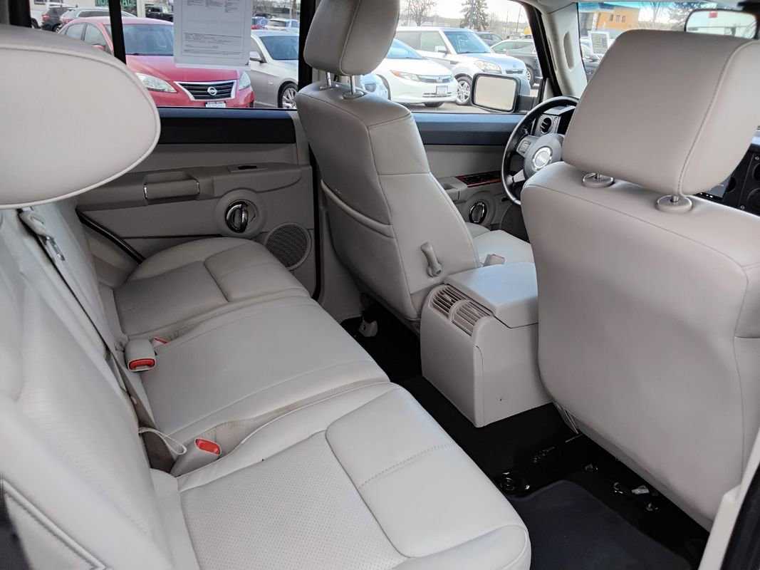 Used 2006 Jeep Commander Limited w/ Trailer Tow Group IV image 17