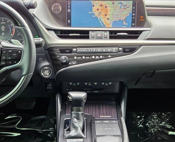 Used 2020 Lexus ES 350 w/ Accessory Package 2 FWD image 17
