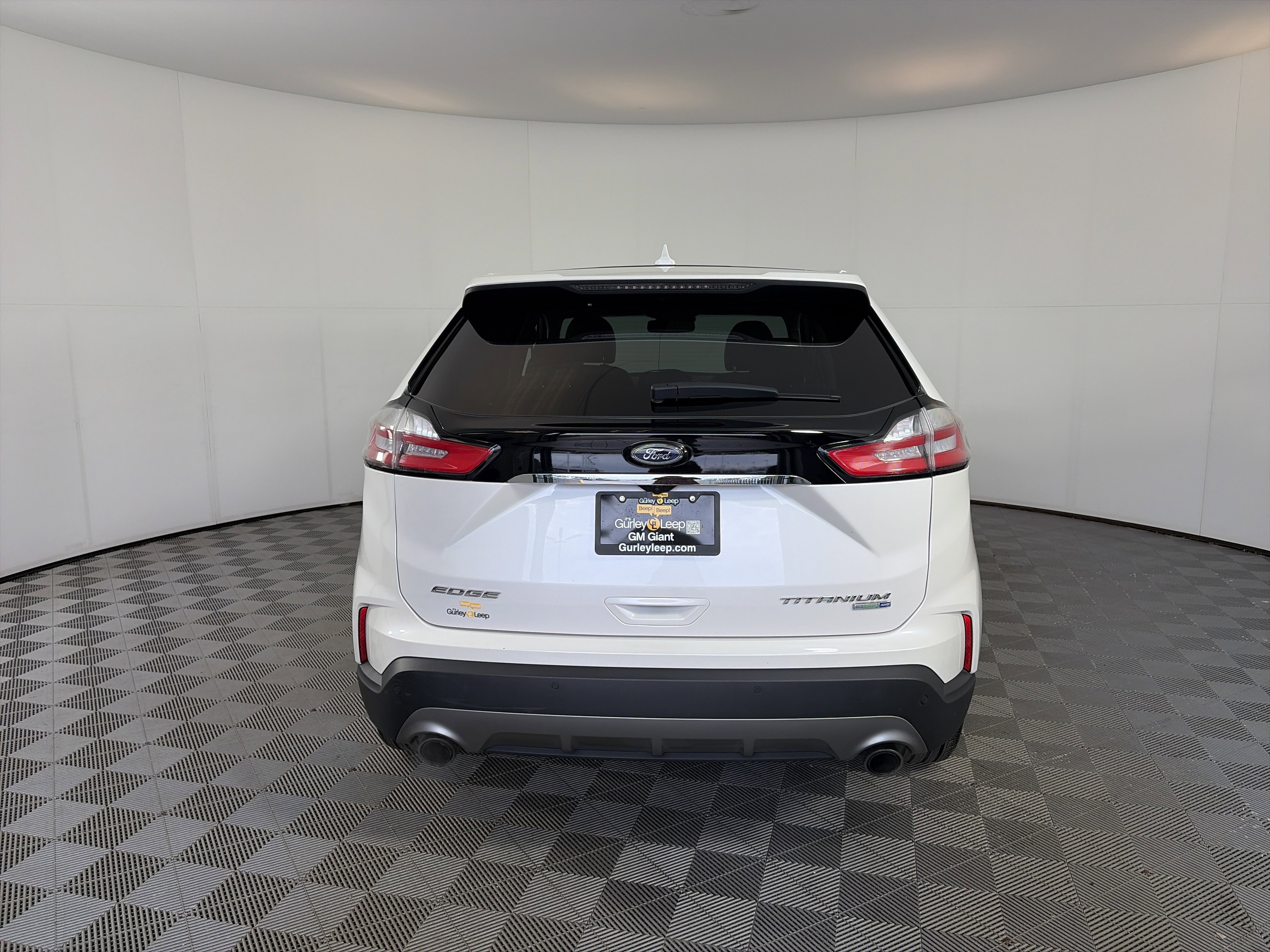 Used 2019 Ford Edge Titanium w/ Cold Weather Package image 9