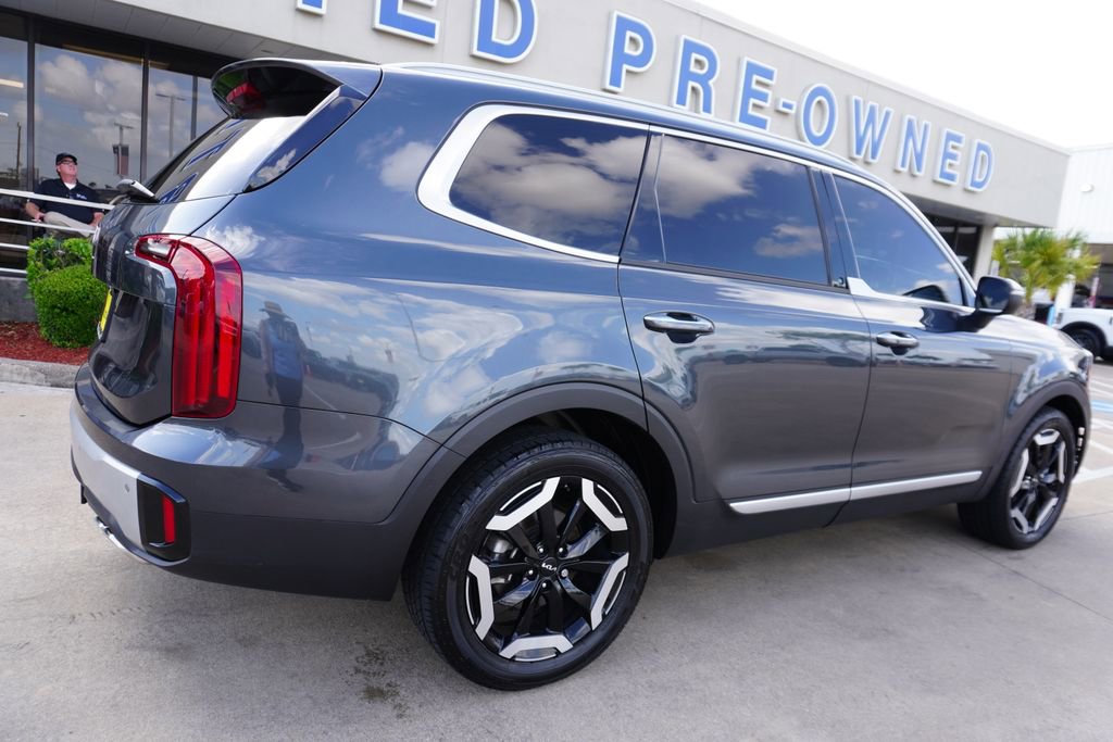 Used 2024 Kia Telluride S image 6