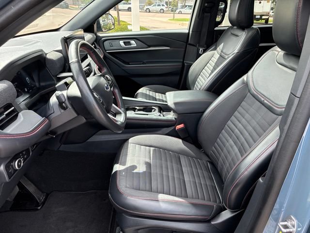 Used 2025 Ford Explorer ST-Line w/ Premium Package AWD/4WD image 11