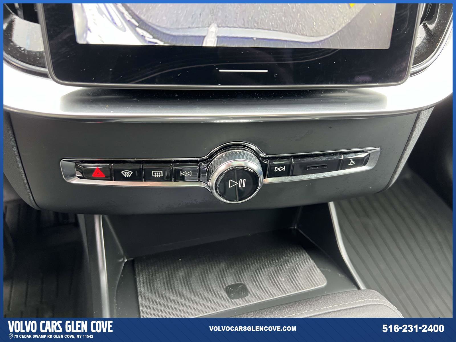 Used 2026 Volvo XC90 B5 Plus w/ Protection Package image 29