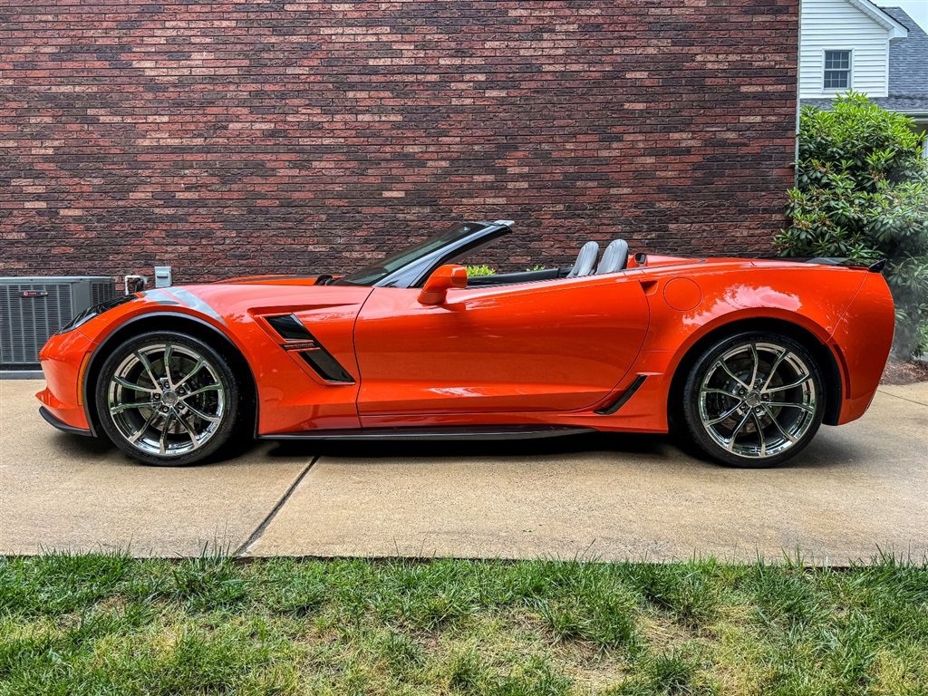 Used 2019 Chevrolet Corvette Grand Sport RWD image 23