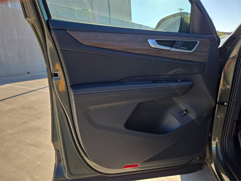 New 2025 Volkswagen Atlas SEL Premium R-Line image 17