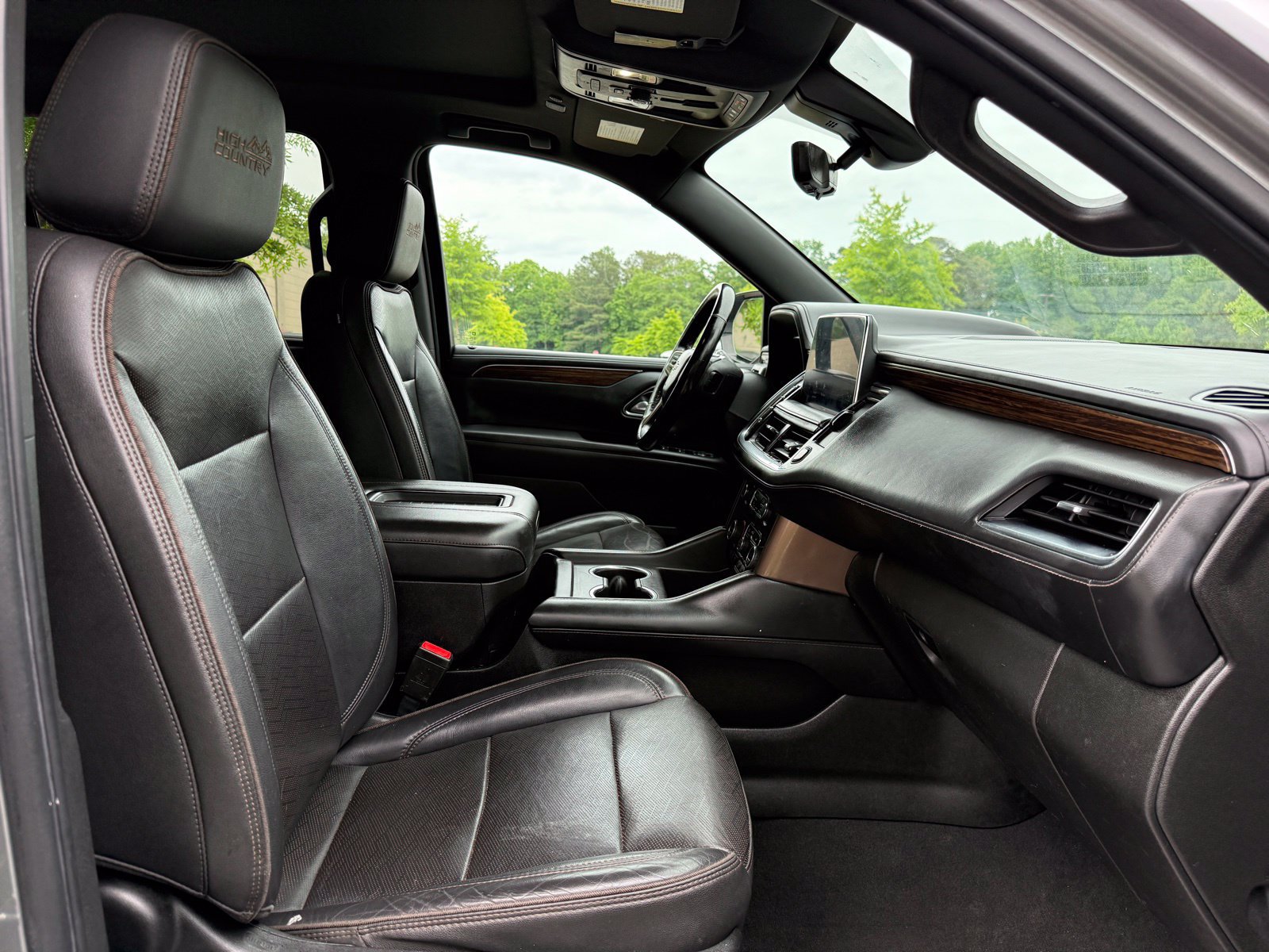 Used 2022 Chevrolet Suburban High Country AWD/4WD image 34