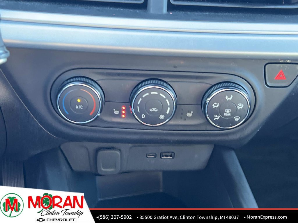 Certified 2024 Chevrolet Trax RS w/ Driver Confidence Package FWD image 23