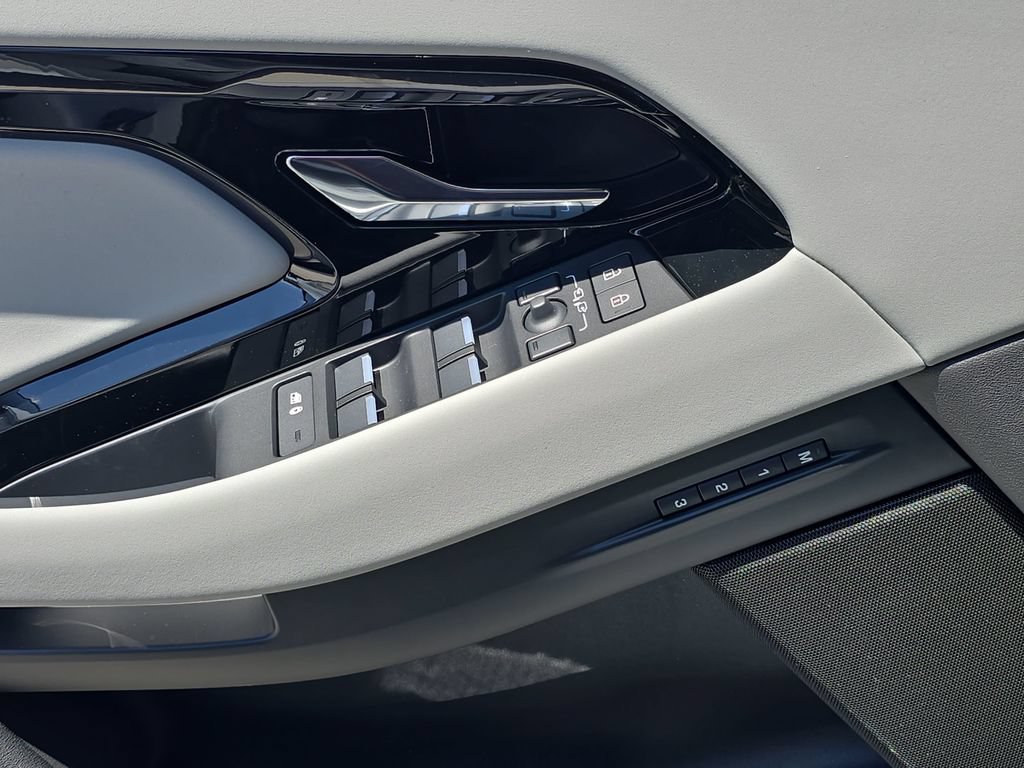 New 2026 Land Rover Range Rover Evoque S AWD/4WD image 28