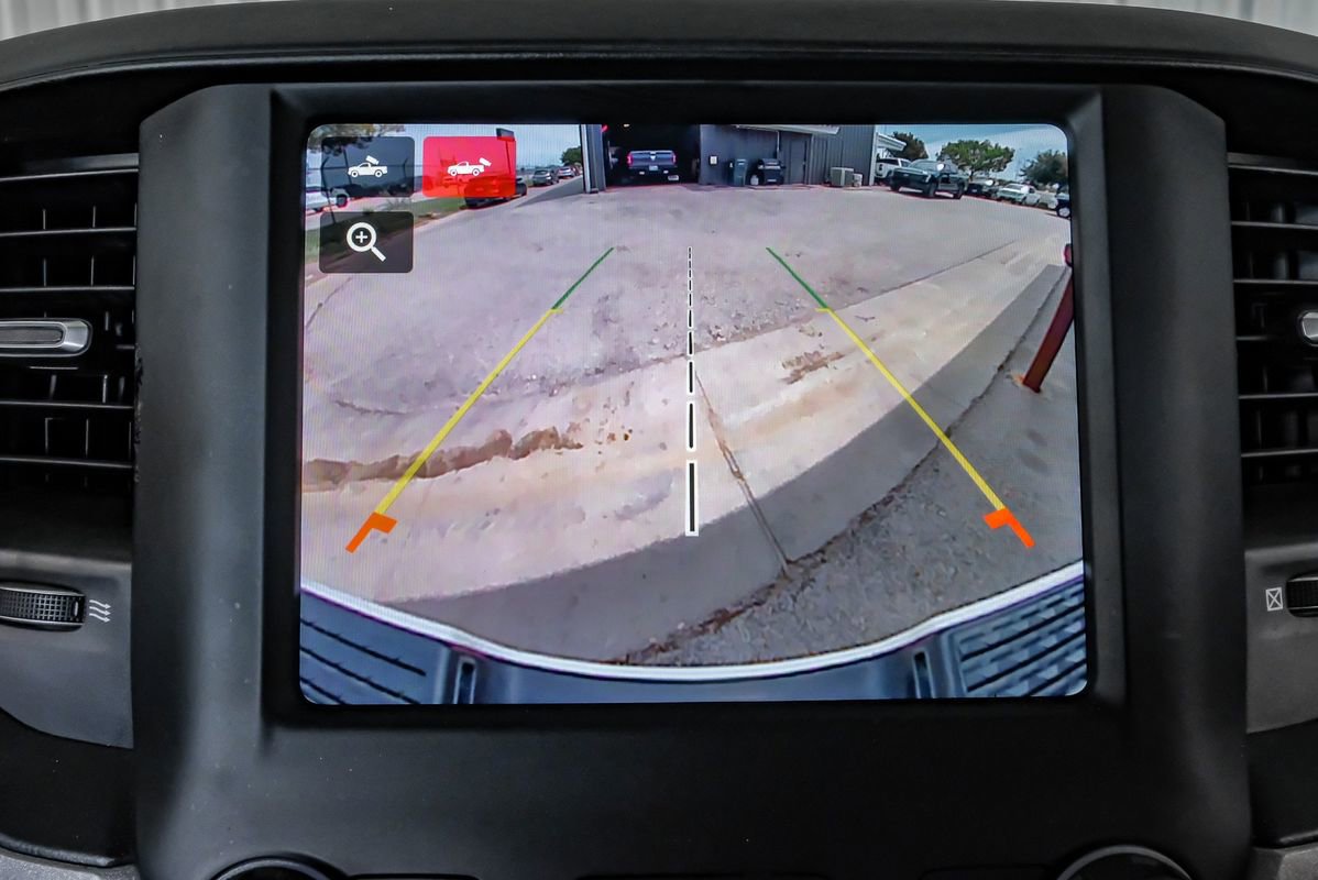 Used 2024 RAM 3500 Tradesman w/ Chrome Appearance Group image 21