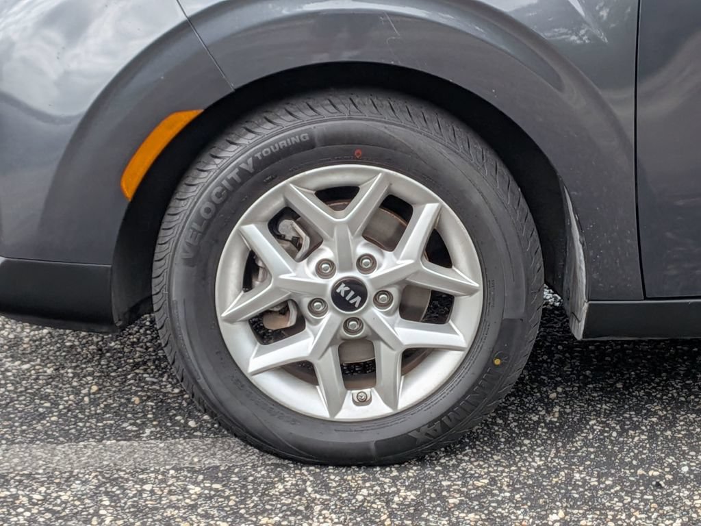 Used 2021 Kia Soul S FWD image 11