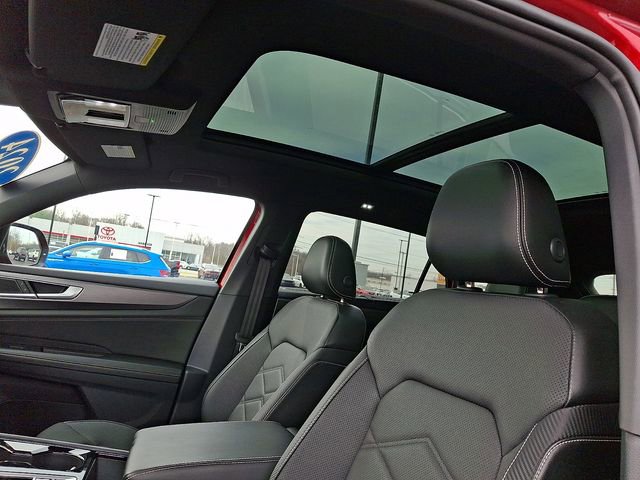 Used 2024 Volkswagen Atlas Cross Sport SE image 17