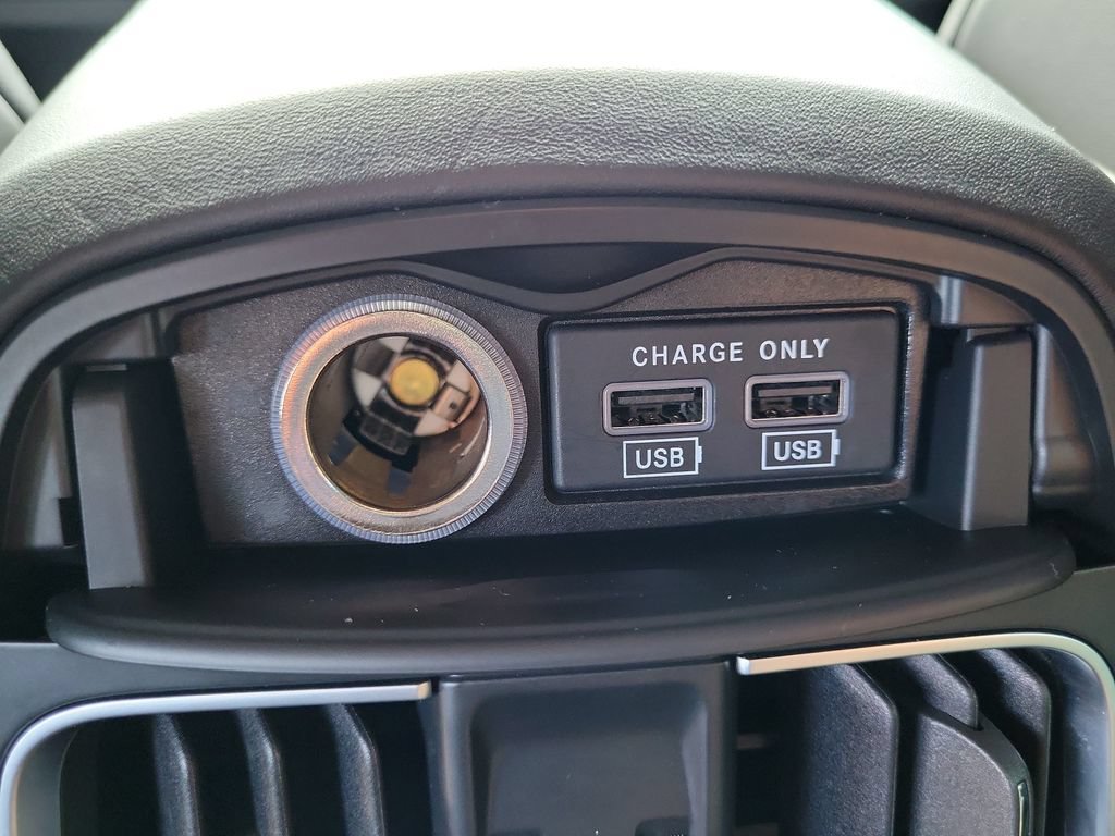 Used 2022 Maserati Levante GT AWD/4WD image 10