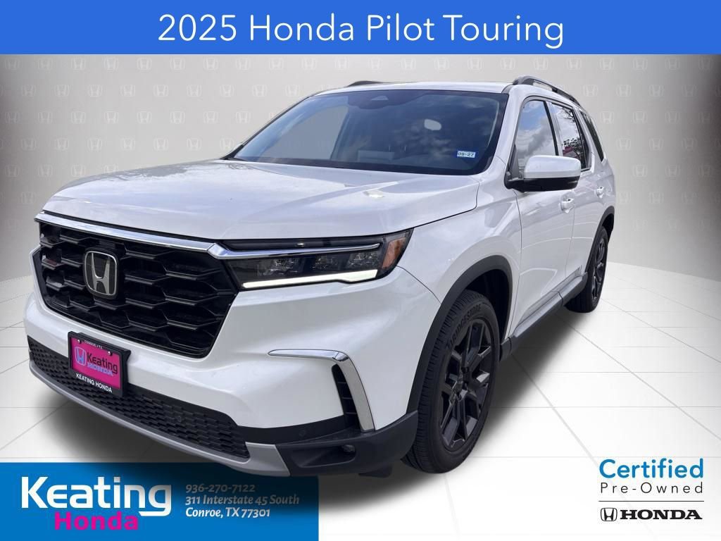 Used 2025 Honda Pilot Touring image 2