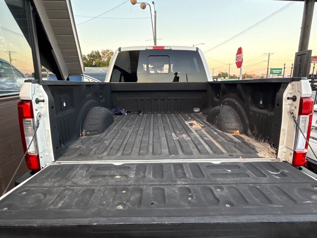 Used 2018 Ford F250 Lariat w/ Chrome Package AWD/4WD image 34