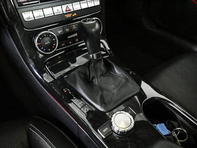Used 2013 Mercedes-Benz SLK 250 image 12