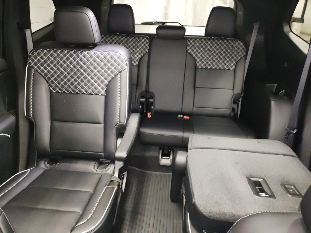 New 2026 GMC Acadia Denali w/ Super Cruise Package image 29