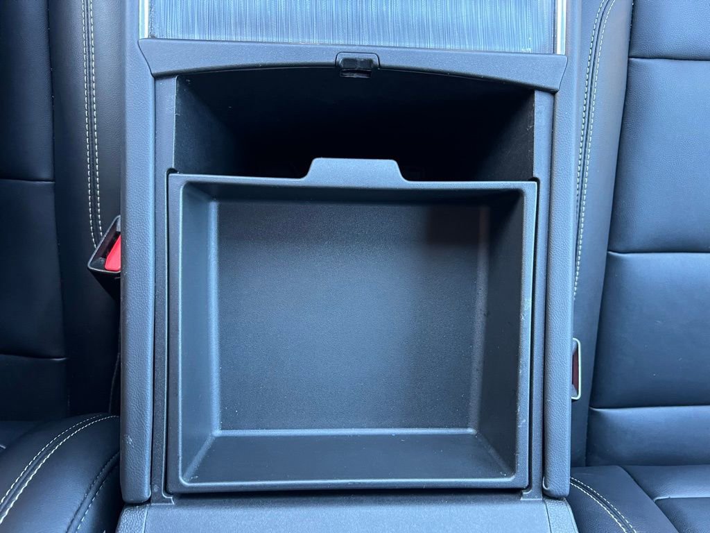 Used 2024 GMC Acadia Elevation image 32