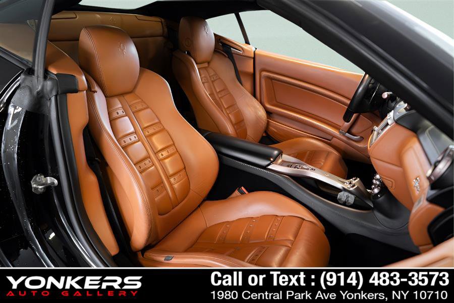 Used 2010 Ferrari California RWD image 30