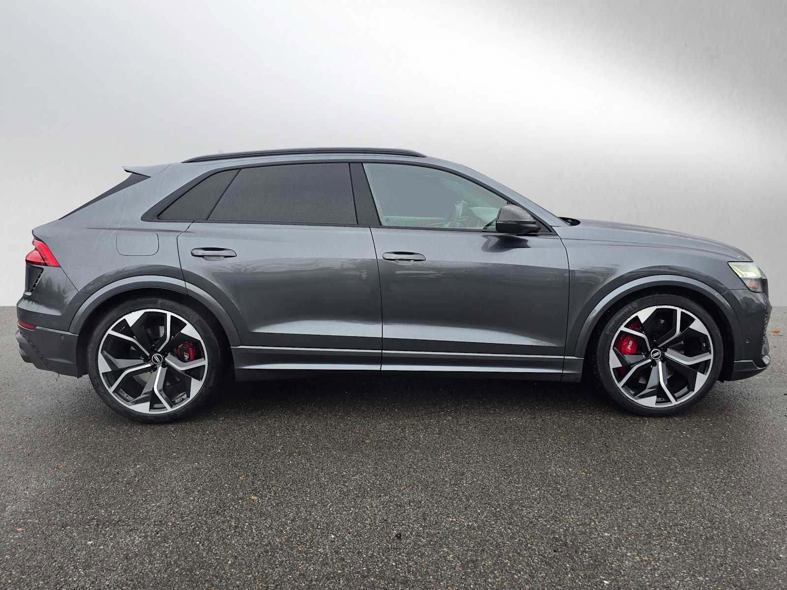 Used 2021 Audi RS Q8 w/ Carbon Optic Package image 2