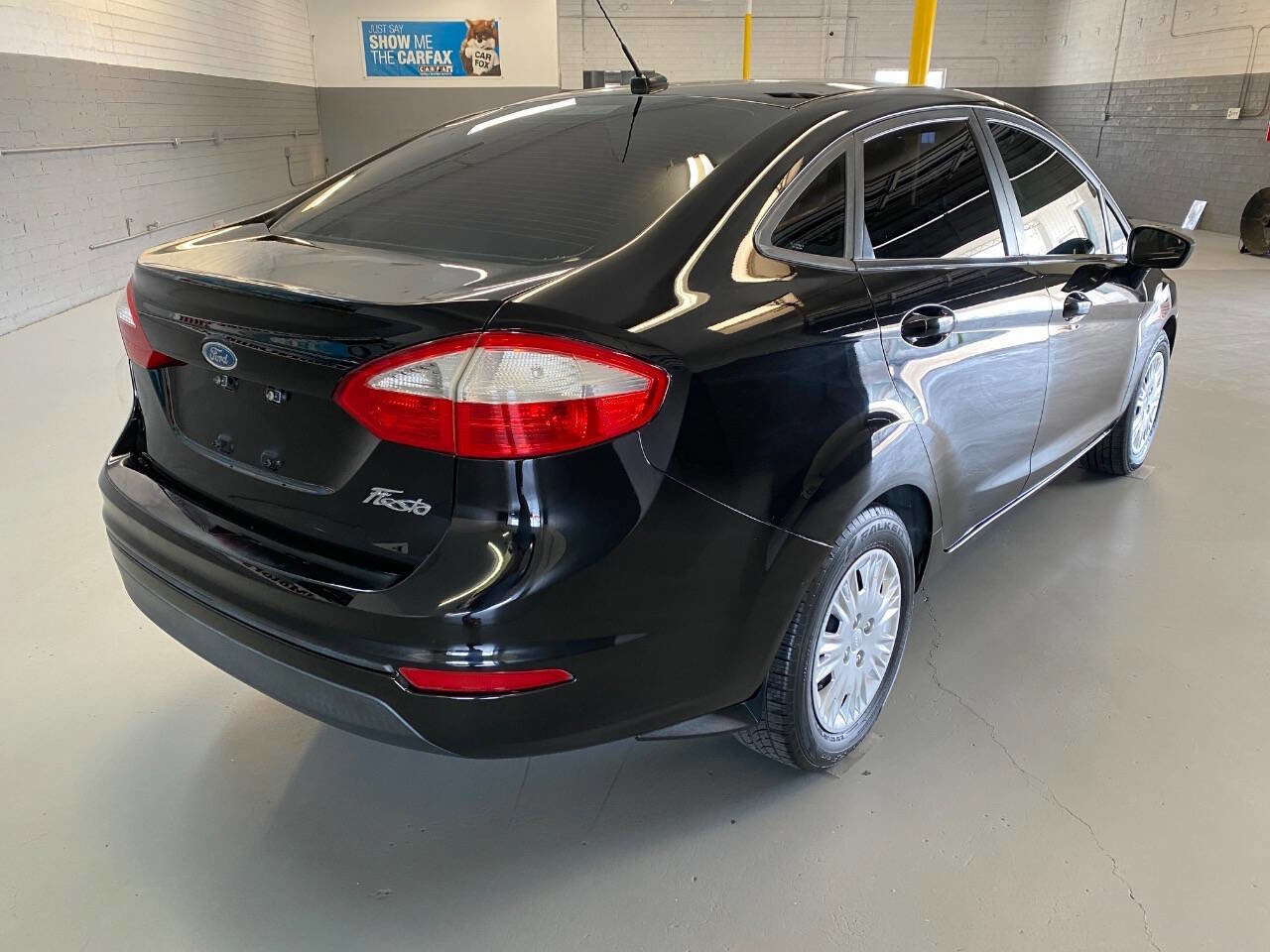 Used 2016 Ford Fiesta S FWD image 6