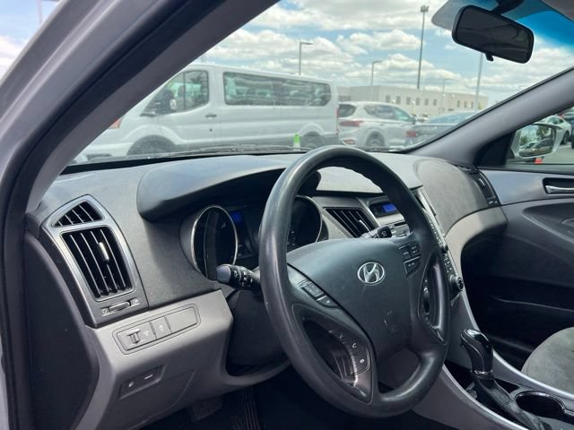 Used 2011 Hyundai Sonata Hybrid FWD image 9