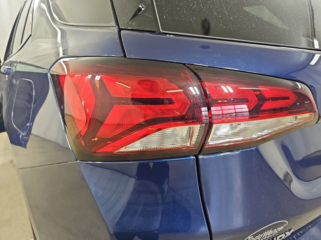 Used 2023 Chevrolet Equinox LT image 20