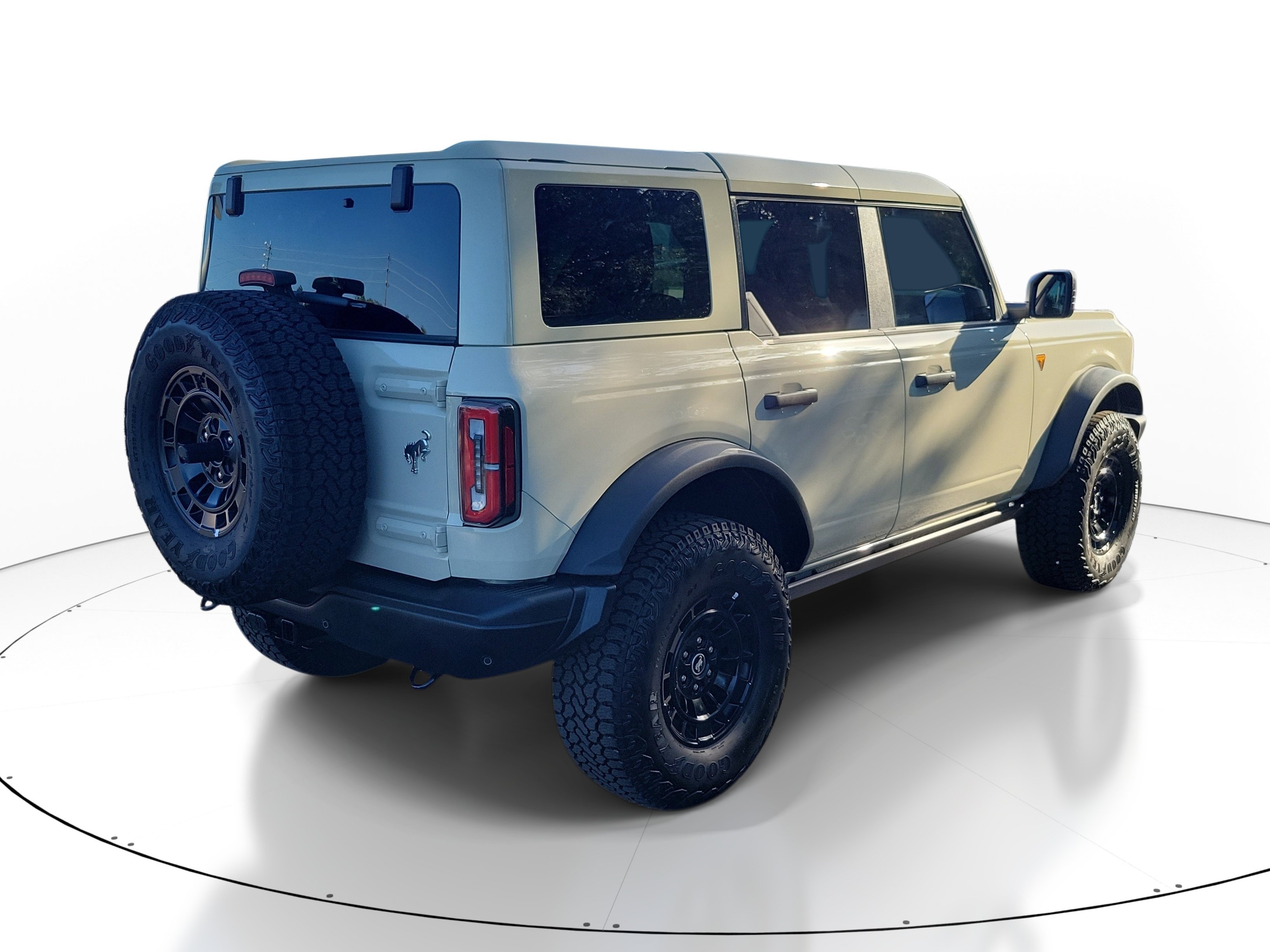 Used 2026 Ford Bronco Badlands AWD/4WD image 2