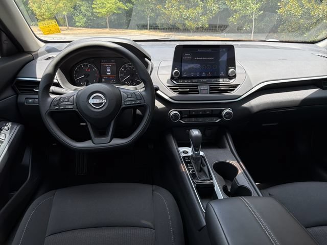 Certified 2025 Nissan Altima 2.5 S FWD image 23