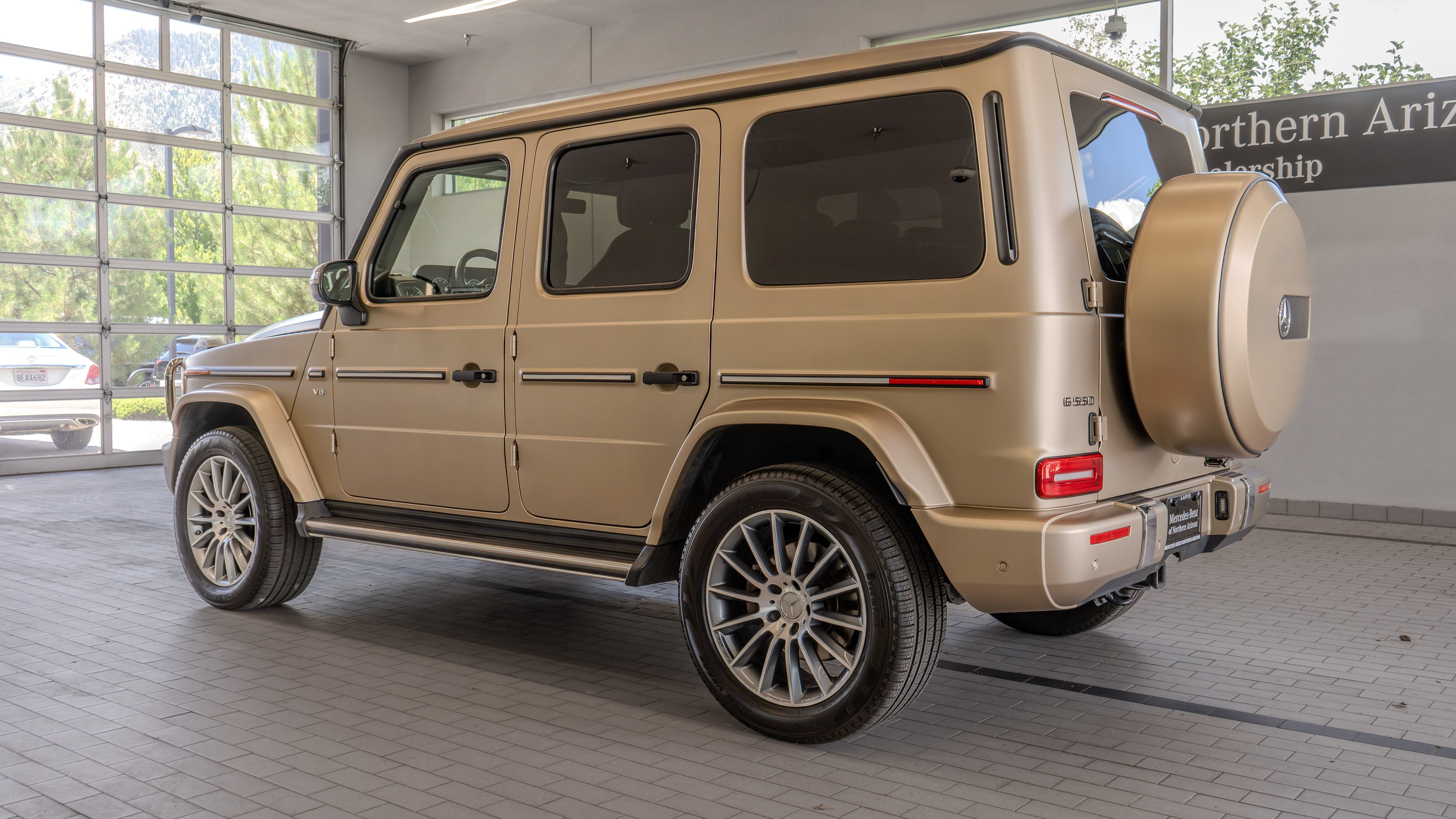 Used 2023 Mercedes-Benz G 550 image 13