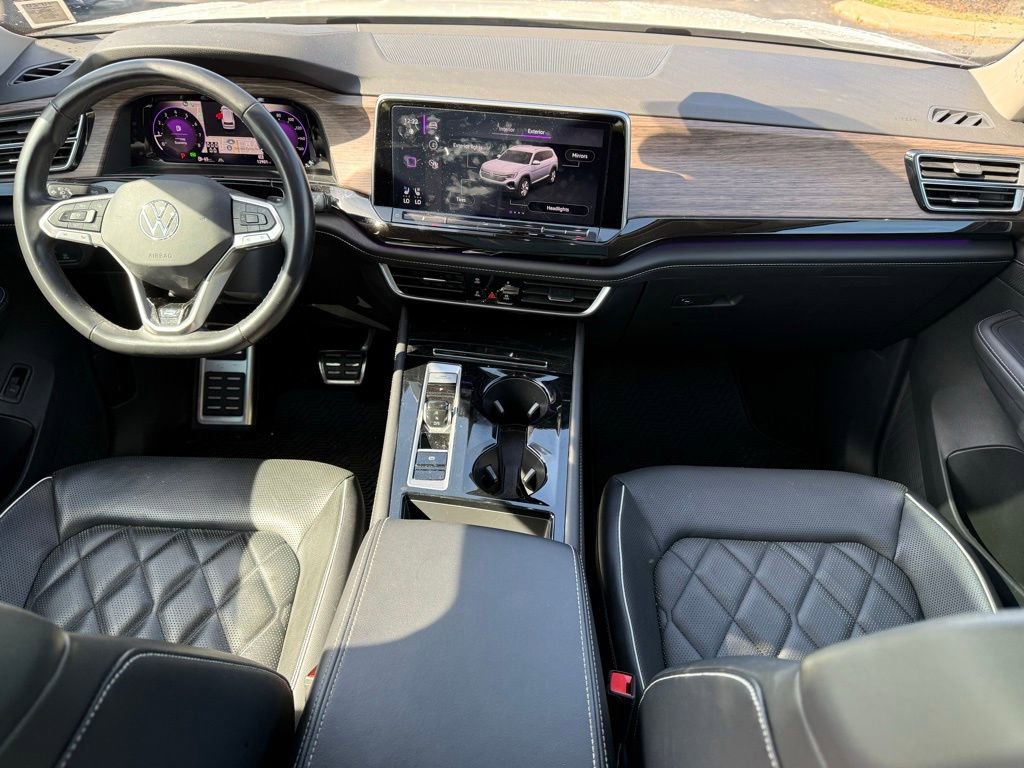 Used 2025 Volkswagen Atlas SEL Premium R-Line image 14