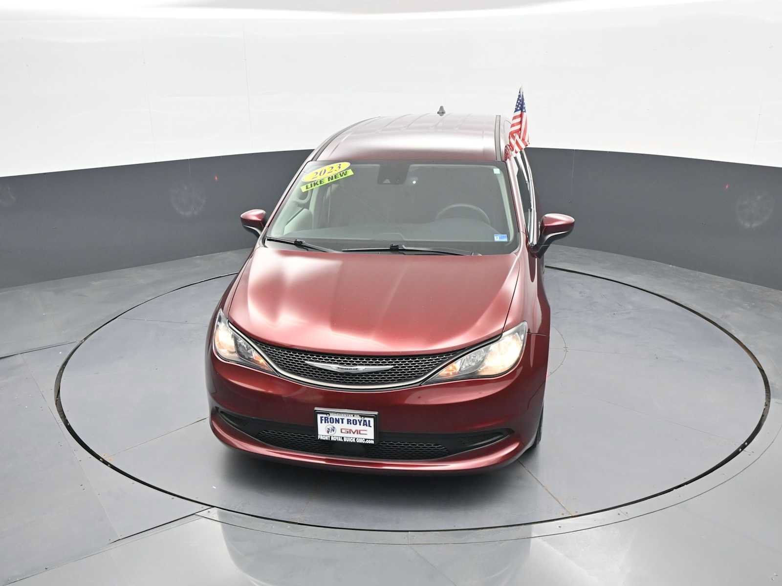 Used 2023 Chrysler Voyager LX FWD image 29