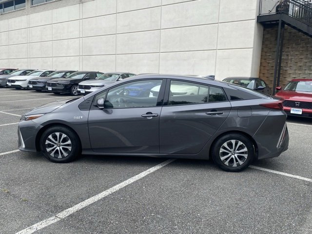 Used 2020 Toyota Prius Prime XLE image 4