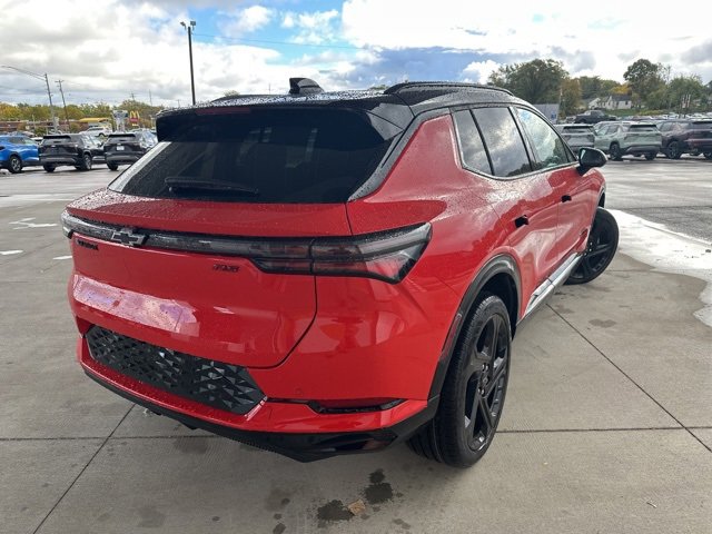 New 2026 Chevrolet Equinox EV RS image 6