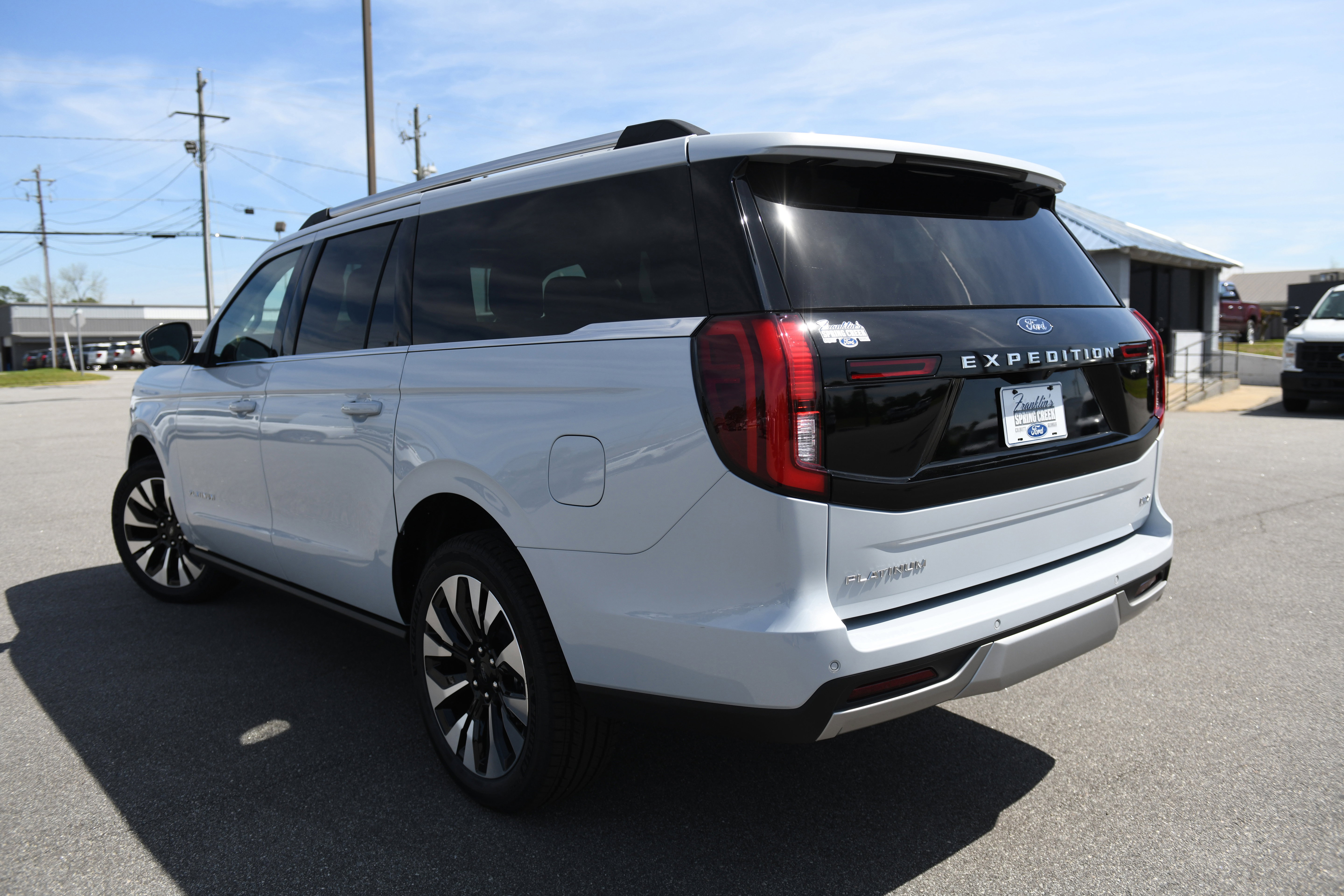 New 2026 Ford Expedition Max Platinum image 9