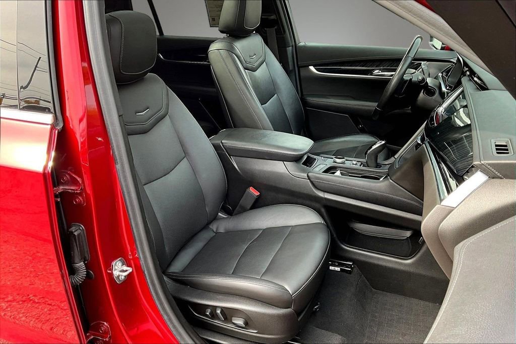Used 2022 Cadillac XT6 Premium Luxury AWD/4WD image 30