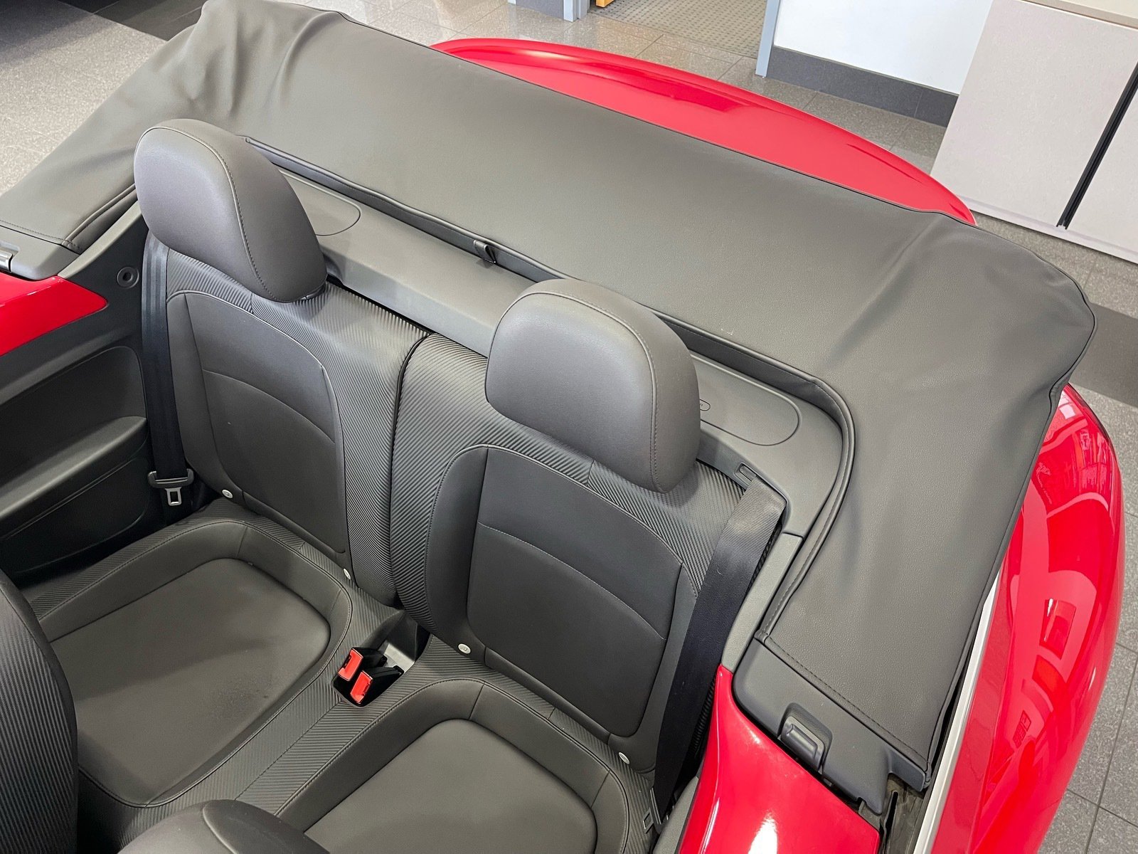 Used 2014 Volkswagen Beetle 1.8T FWD image 41