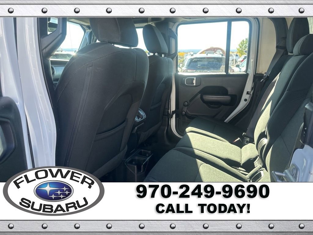 Used 2020 Jeep Gladiator Sport image 17