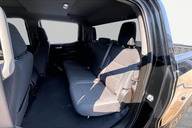 Used 2023 Chevrolet Silverado 1500 Custom Trail Boss w/ LPO, Dark Essentials Package AWD/4WD image 16