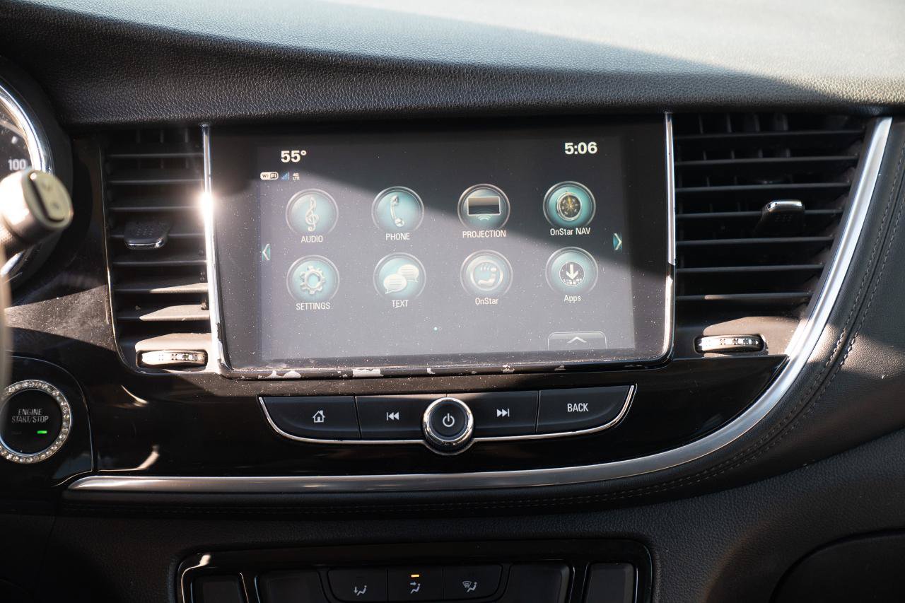 Used 2020 Buick Encore Preferred w/ Safety Package FWD image 28