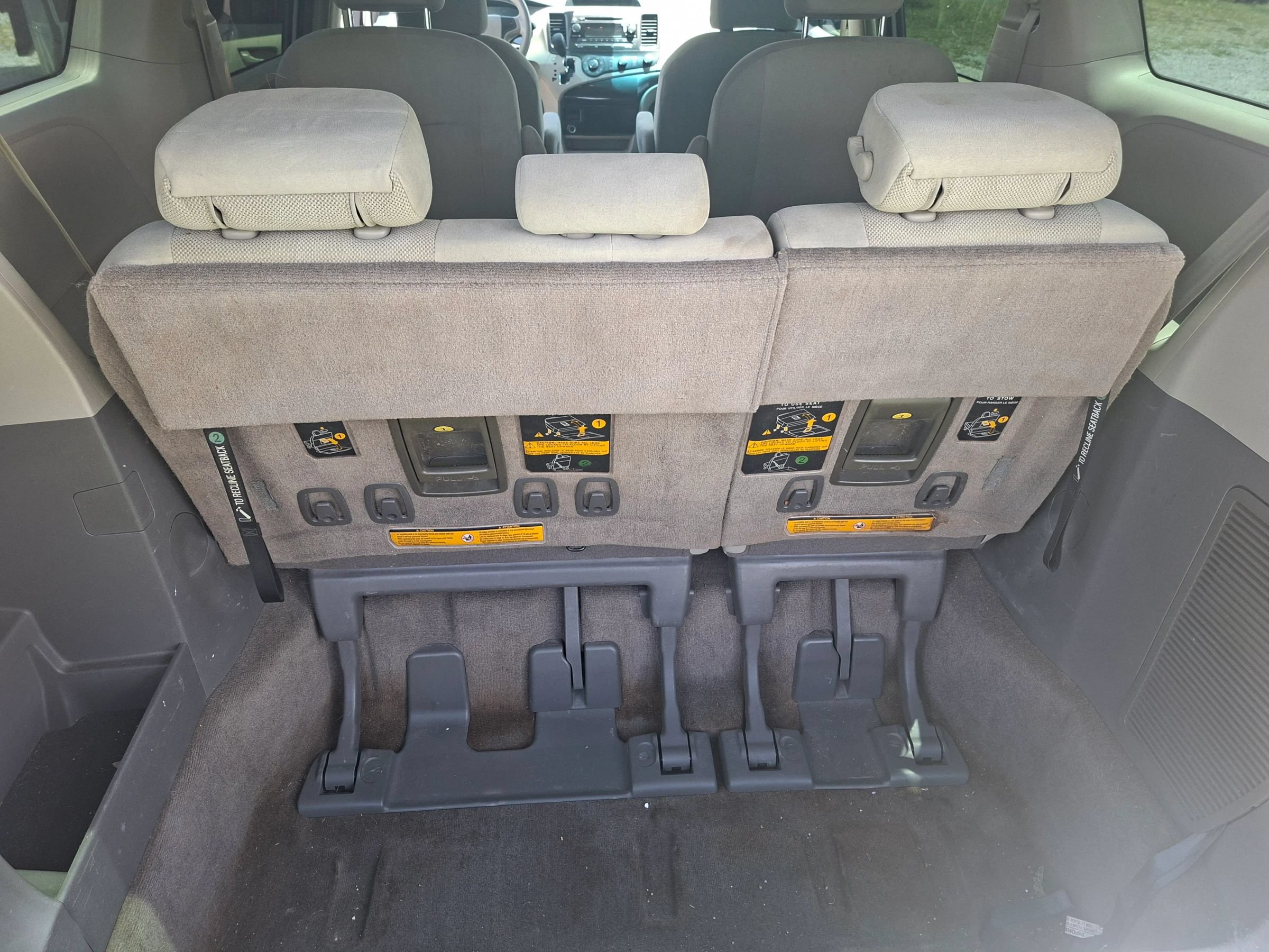 Used 2013 Toyota Sienna L FWD image 11