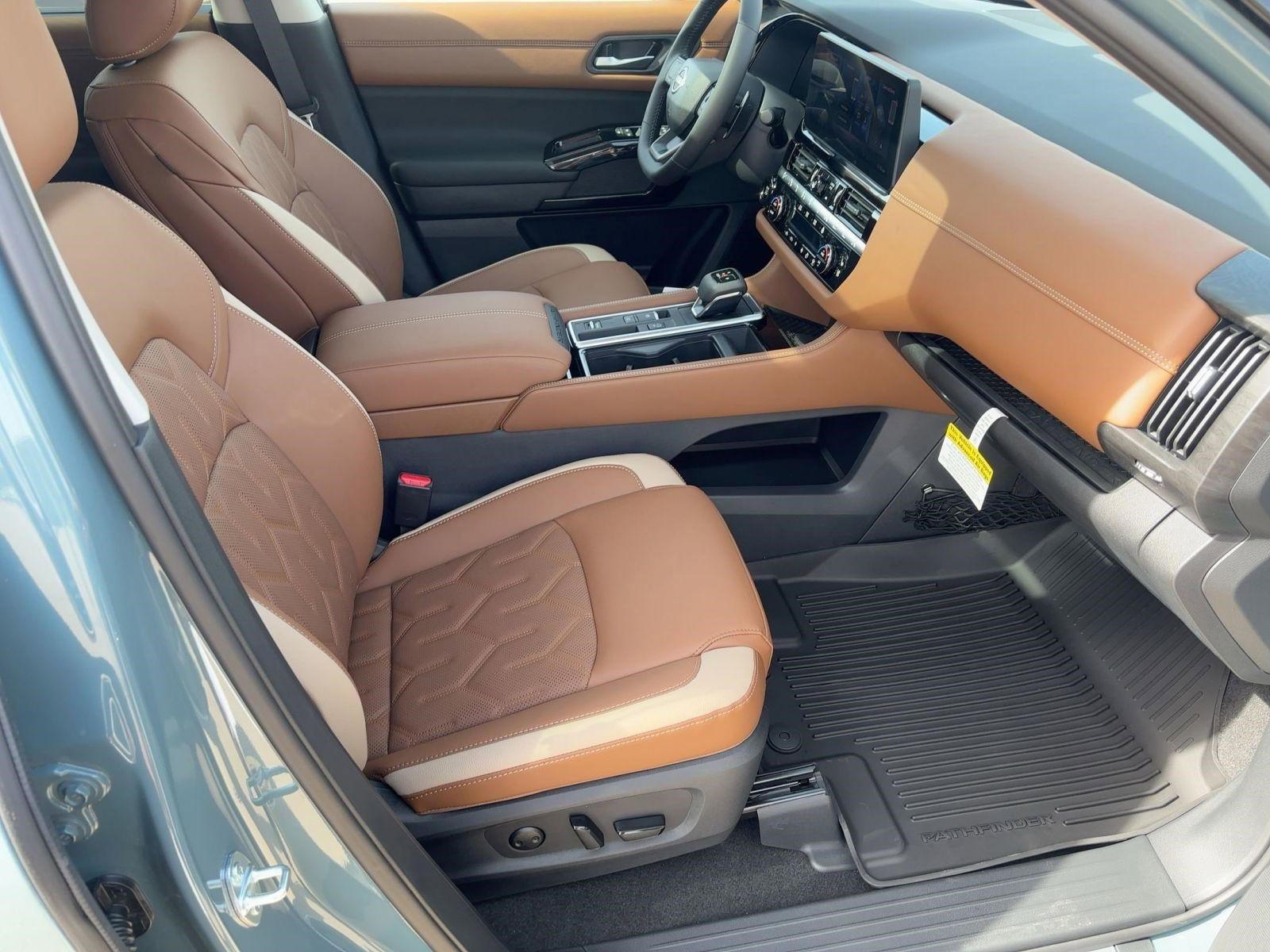 New 2026 Nissan Pathfinder Platinum image 30